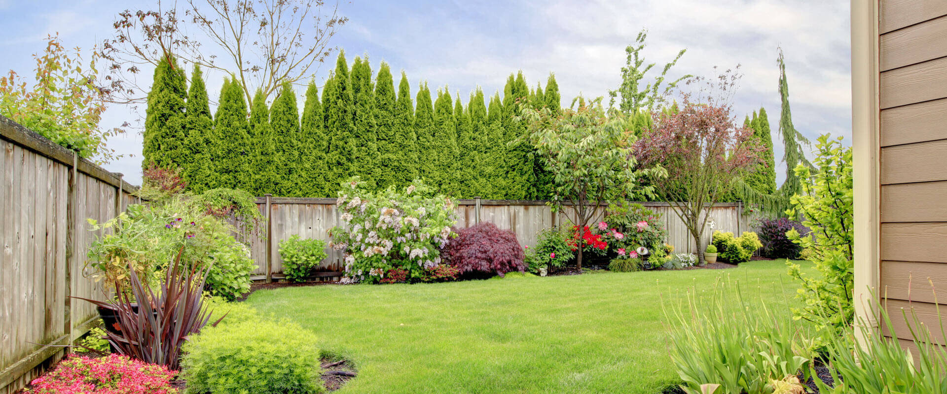 Edmonton Landscaping Services, Lawn Care Services and Landscaping Company